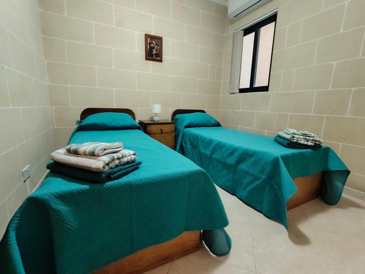 Seaview Apartment Zebbug  Extérieur photo